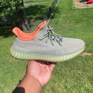 Adidas Yeezy 350 v2 “desert sage” size 10M pre owned condition clean